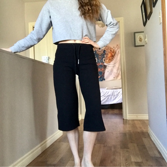 Roots Athletics wide-legged capris - Picture 1 of 6